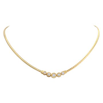 Circle diamond necklace in 18k yellow gold with bezel set diamonds