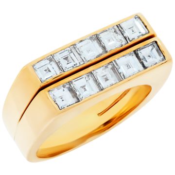 Diamond and 18k yellow gold ring. 1.00 carat in white clean diamond. Size 5.75.
