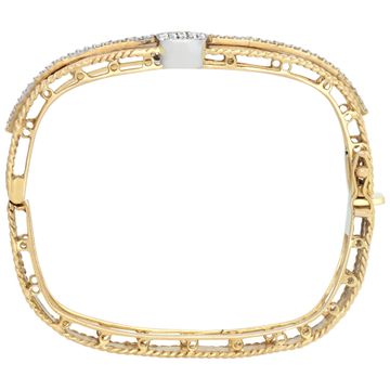 Diamond bangle in 14k yellow gold