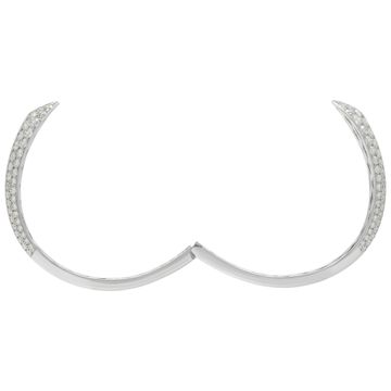 Diamond bangle in 18k white gold, with round brilliant cut diamonds, total approx. weight: 5.46 carats