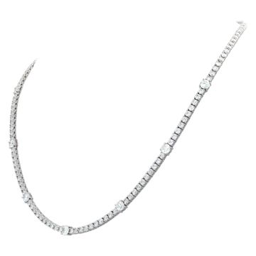 Diamond line necklace in 18k white gold with 10.15 carats in round brilliant cut diamonds