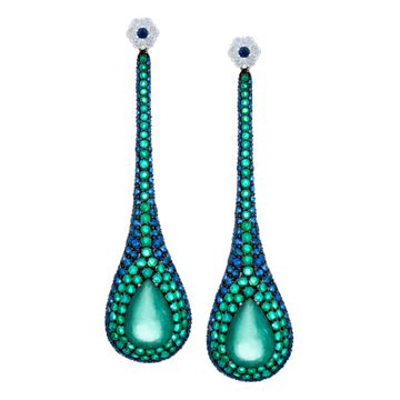 Ladies 18k "black gold" earrings. 15 carats in emeralds. 0.72cts in diamonds
