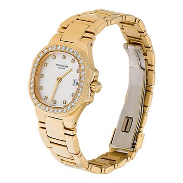 Patek Philippe Nautilus 4700 18k Ivory dial 27mm Quartz watch