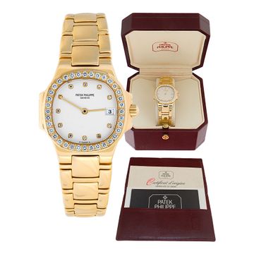 Patek Philippe Nautilus 4700 18k Ivory dial 27mm Quartz watch