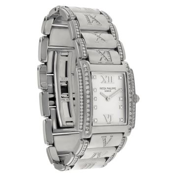 Patek Philippe Twenty 4 4910/41 18k White Gold White dial 25mm Quartz watch