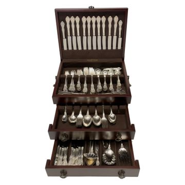 PRIMROSE, Sterling silver flatware set by International, patented in 1936. Lunch & dinner with 12 serving pieces. 165 total pieces .approx. 153 troy ounces of .925 sterling silver.