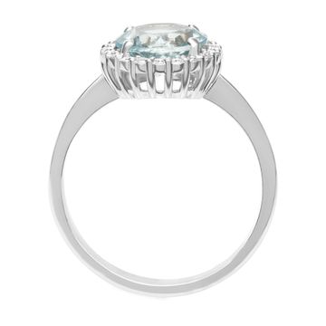 Round brilliant cut Aquamarine and diamonds ring, set in 18K white gold. Aquamarine approx. weight: 1.60 carat.