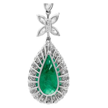 Round brilliant diamond necklace with pear shape Zambian emerald (7.11 carats) and diamond drop pendant, in 18k white gold.