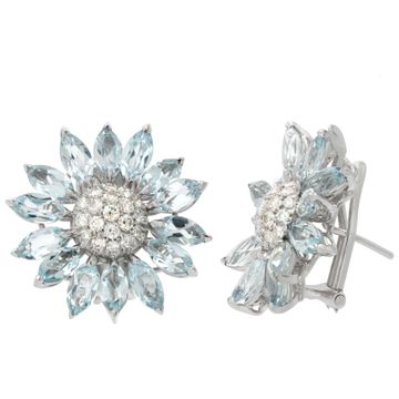 Signed "Asprey" London, Daisy Heritage collection, brilliant cut blue topaz and diamonds necklace and earrings parure, set  in 18k white gold.