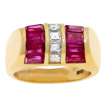 Vintage Bvlgari emerald cut diamonds & baguettes rubies ring in 18k yellow gold.